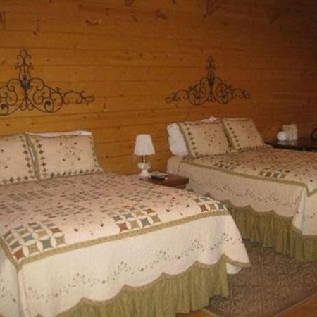 Pine Tree Inn Panaca ภายนอก รูปภาพ